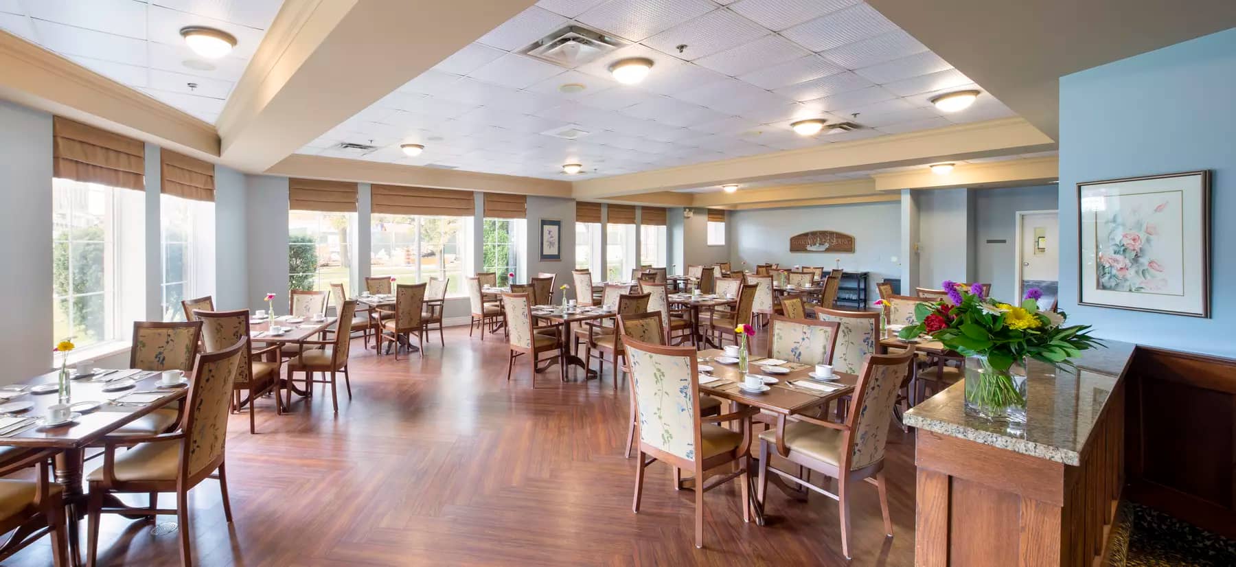 Chartwell Martha's Landing Retirement Residence spacious dining room with great natural light