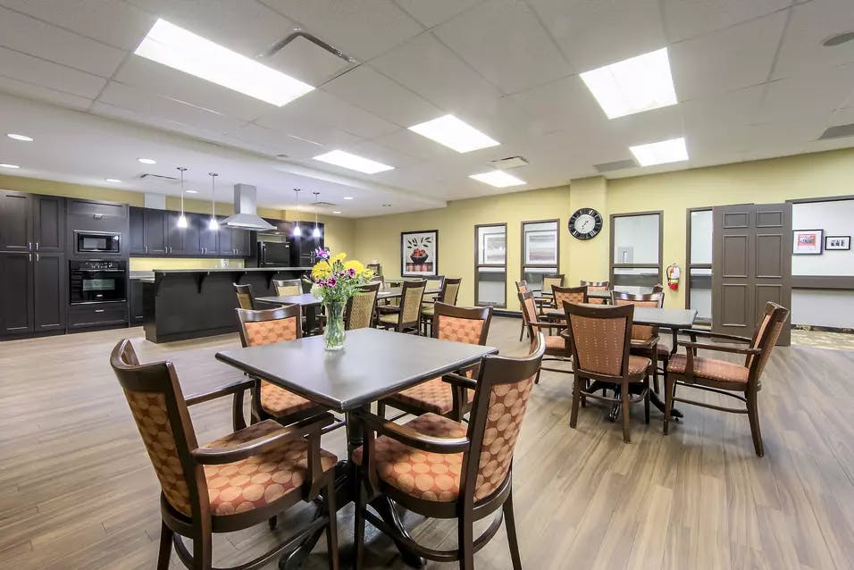 Chartwell Westmount's common kitchen and dining tables and chairs