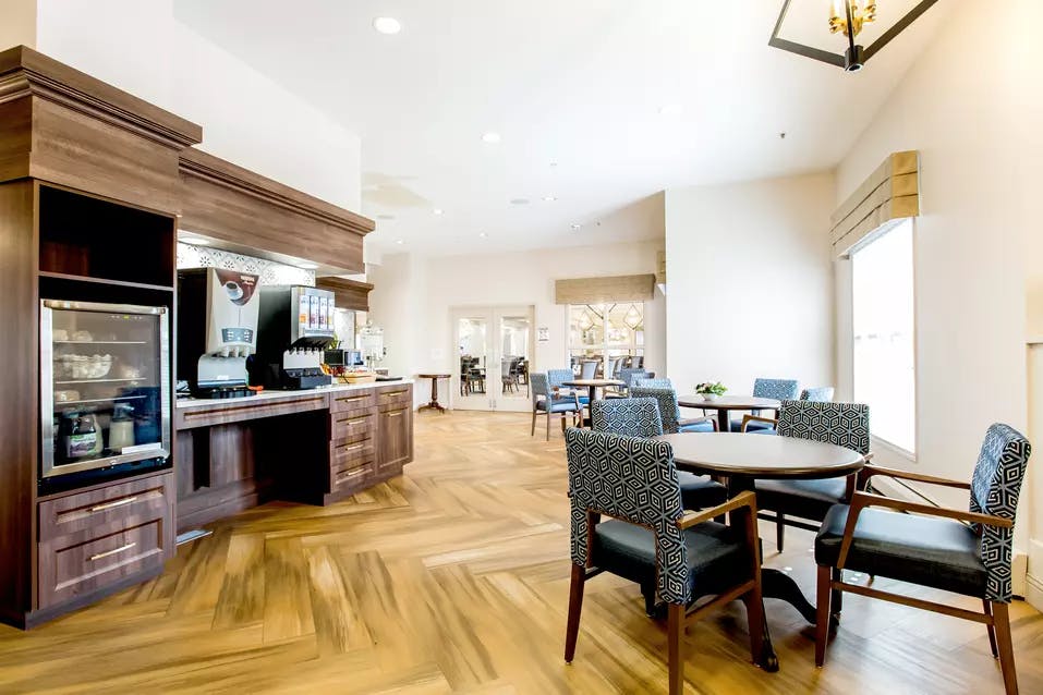 spacious bistro at chartwell hawthorn retirement residence