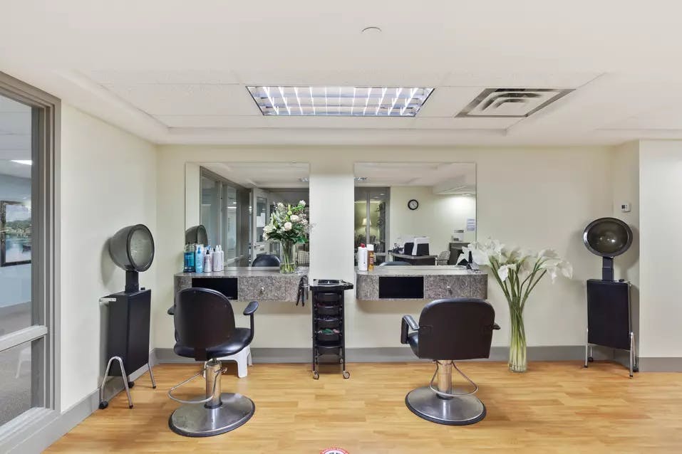 The Salon of Chartwell Tranquility Place Retirement Residence 