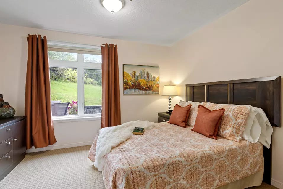 1 bedroom suite with natural light at chartwell van horne retirement residence