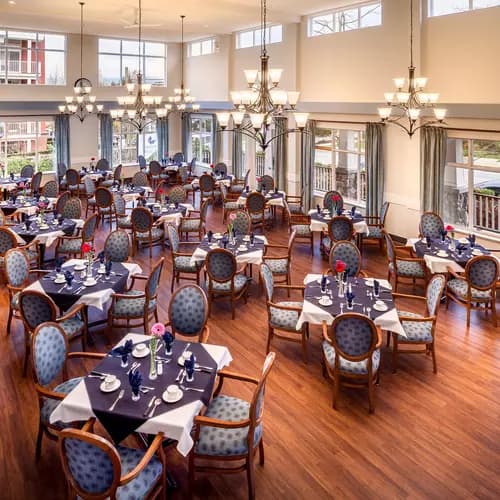 elegant dining room at chartwell willow care residence