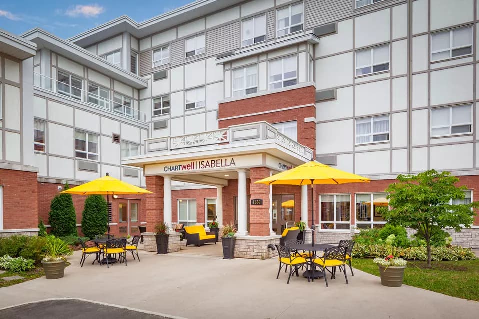 Main entrance of Chartwell Isabella Retirement Residence 