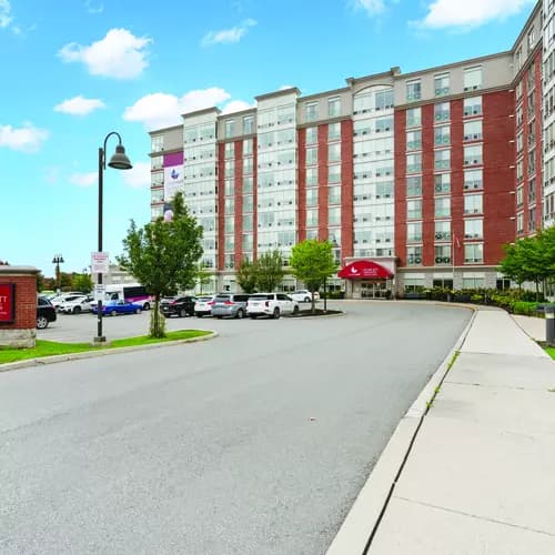 Exterior at Chartwell Scarlett Heights Retirement Residence