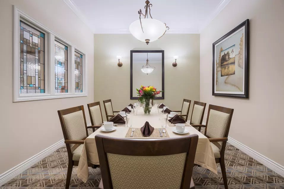intimate private dining room at chartwell chatsworth retirement residence