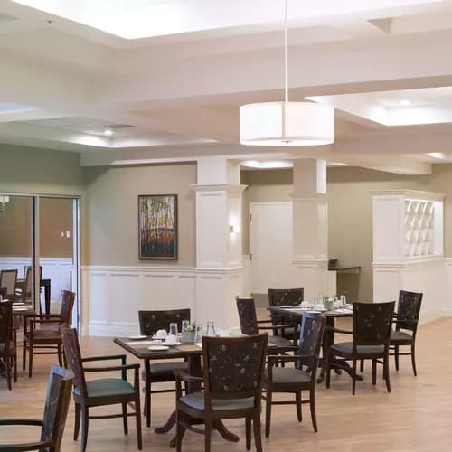 Dining room at Chartwell Waterford Retirement Residence