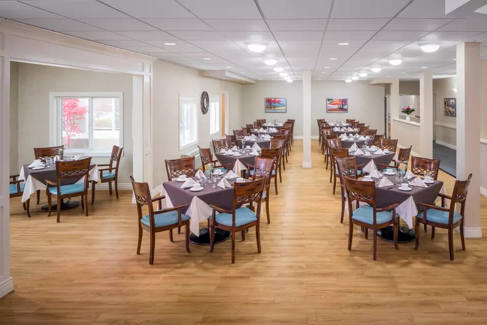 Chartwell Carrington Place's dining room