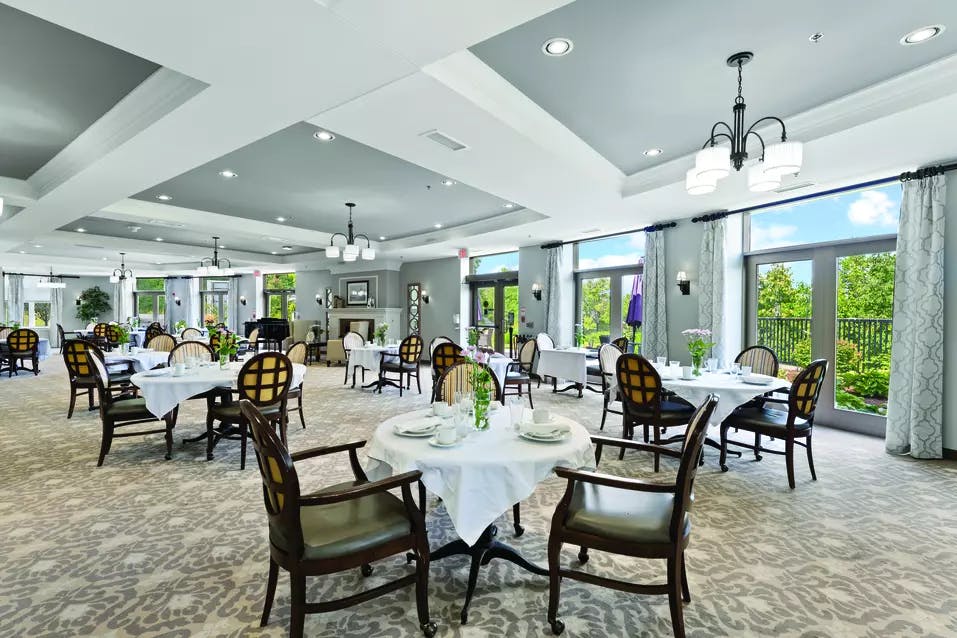 The dining room of Chartwell Tiffin Retirement Residence
