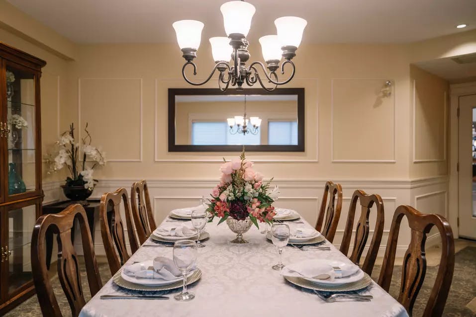 elegant private dining room at chartwell imperial place retirement residence