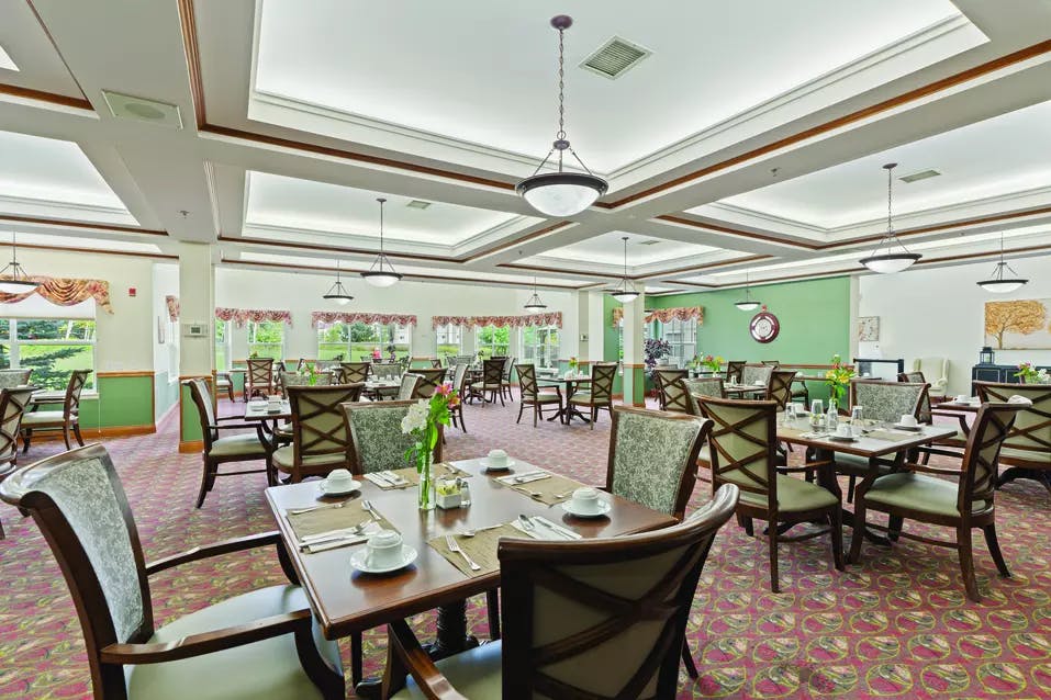 The dining room of Chartwell Glacier Ridge Retirement Residence 