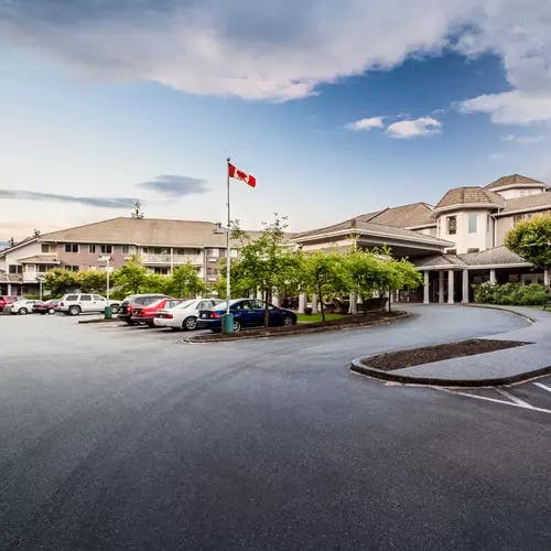 wide angle exterior picture at chartwell imperial place retirement residence