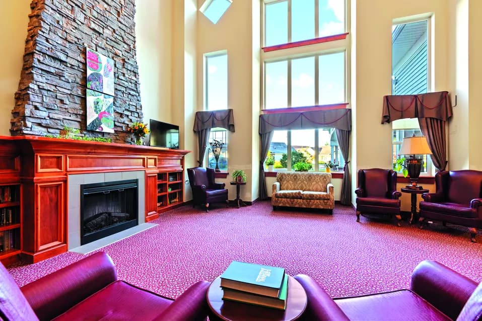 Splendid common area of Chartwell Thunder Bay Retirement Residence 