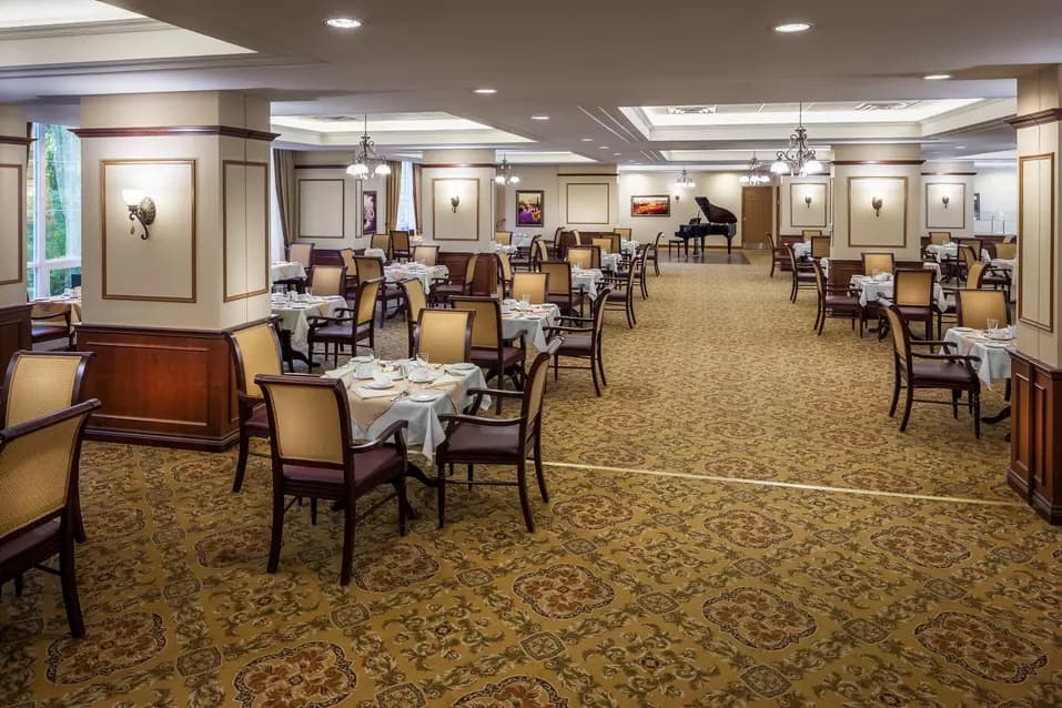 Open dining room at Chartwell Valley Vista Retirement Residence 