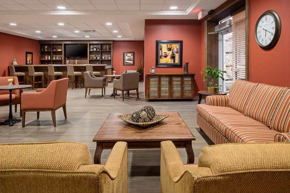 bar and lounge at chartwell harwood retirement residence