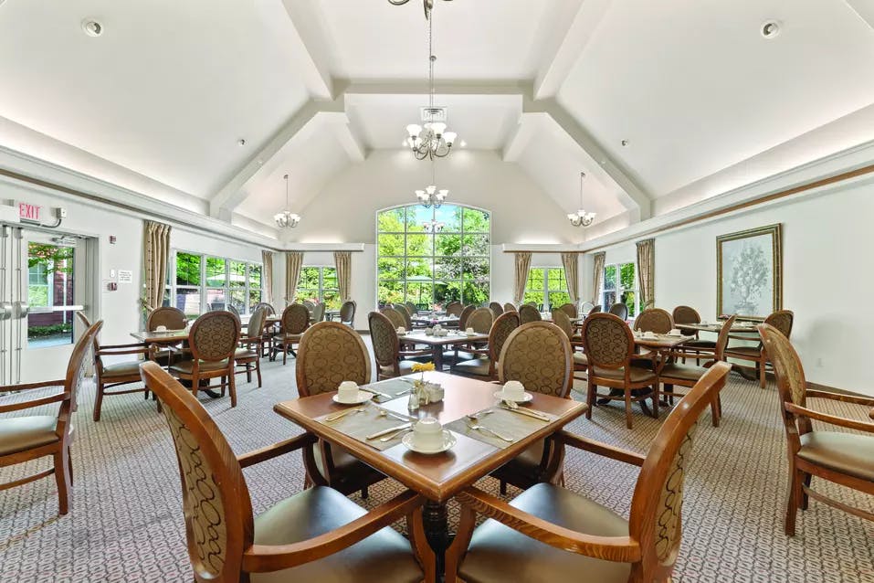 Chartwell Regency Retirement Residence   dining room with amazing natural light