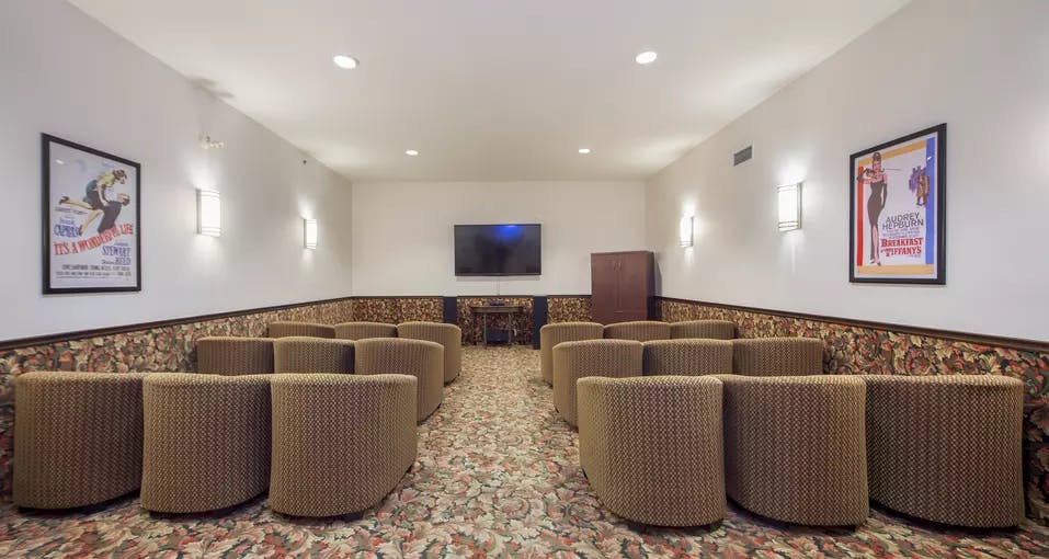 movie theatre at chartwell bayview retirement residence
