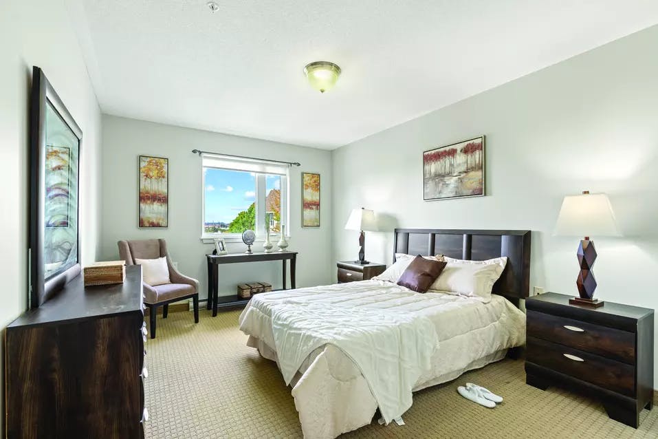 1 bedroom suite at chartwell collegiate heights retirement residence