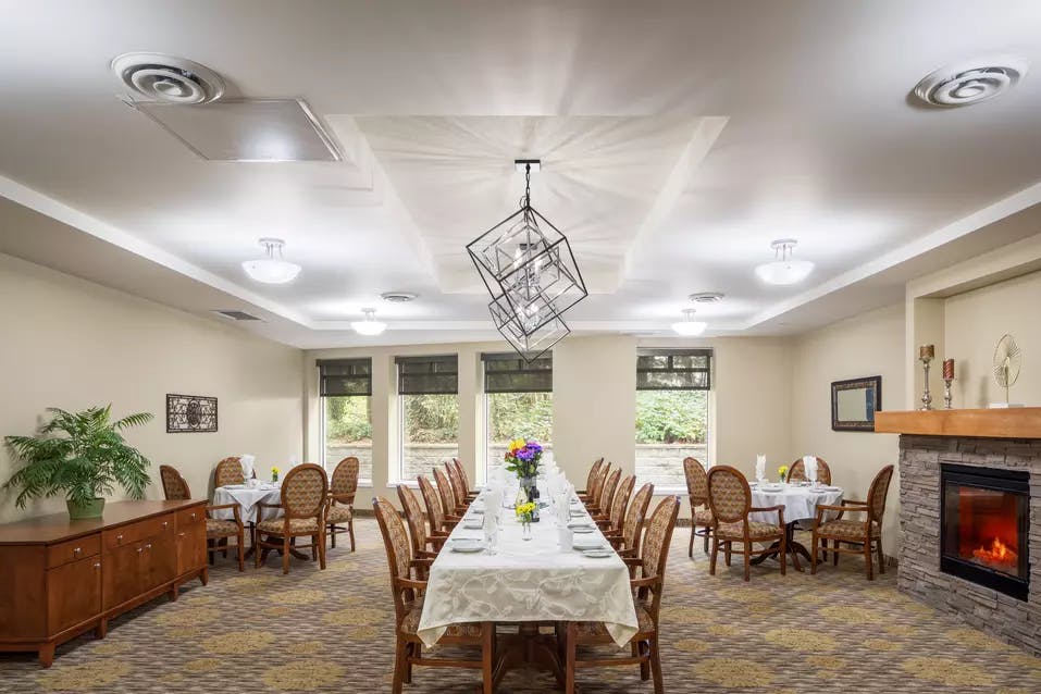 elegant private dining room at chartwell cedarbrooke retirement residence