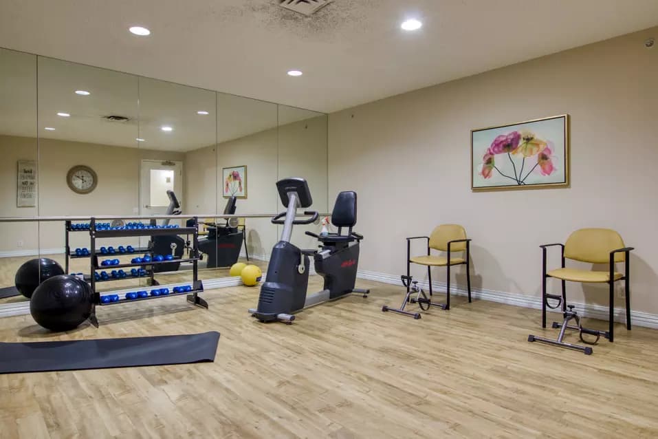 modern fitness facility at chartwell royal park retirement residence