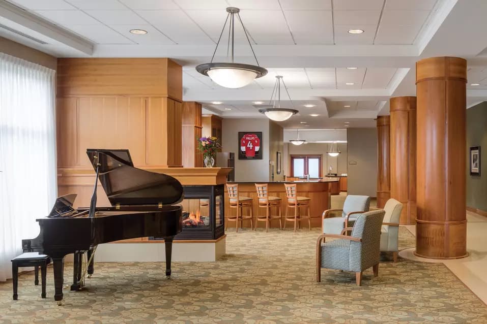 bar and lounge area at chartwell wedgewood retirement residence