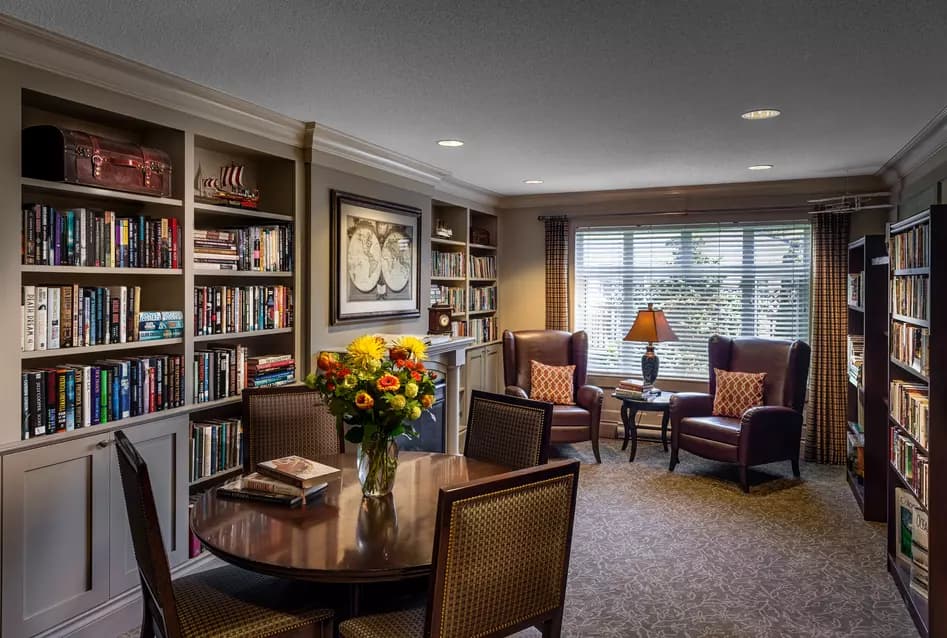 Beautiful, quiet lounge area at Chartwell Churchill House Retirement Residence