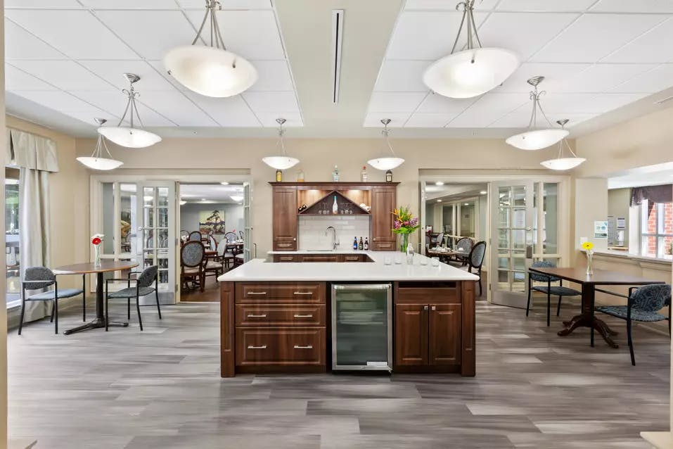 The spacious bistro of Chartwell Tranquility Place Retirement Residence