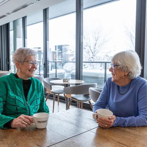 senior-women-having-coffee