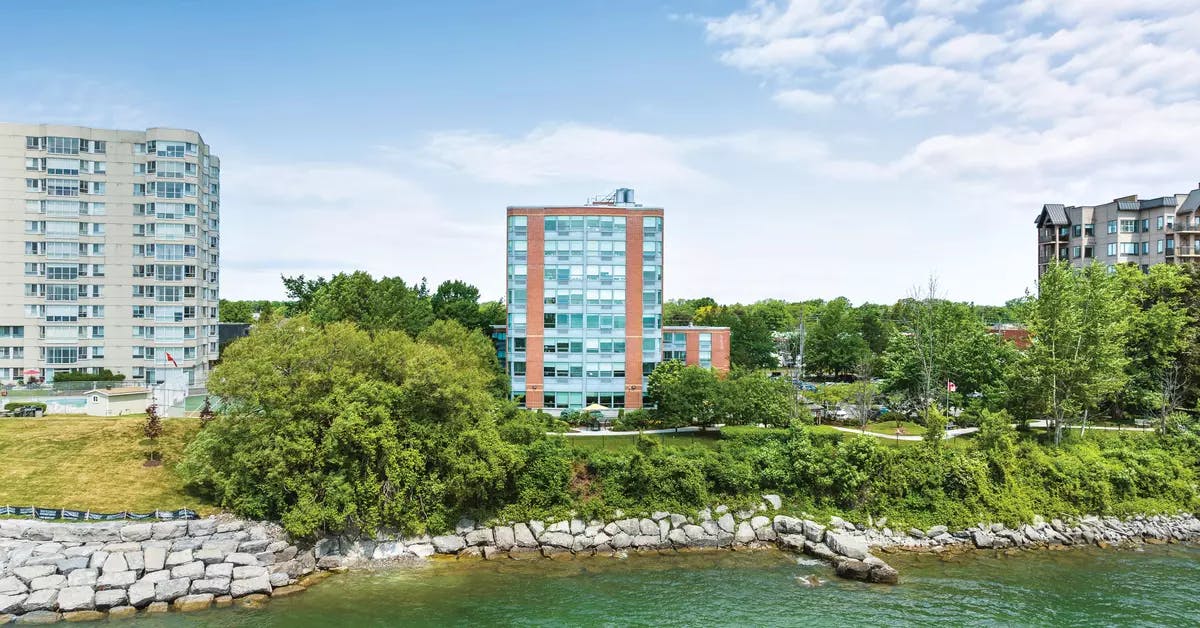 Exterior view from Lake Ontario of Chartwell Lakeshore