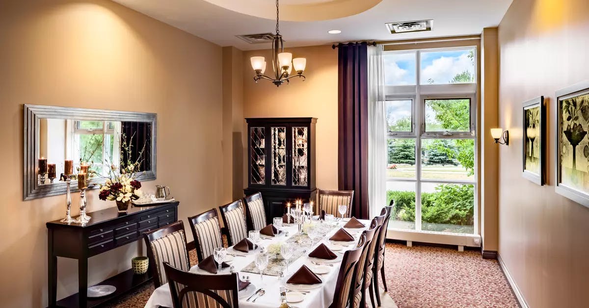 Private dining room of Chartwell Royalcliffe Retirement Residence