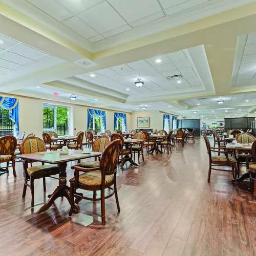 Common area of Chartwell Riverside Retirement Residence