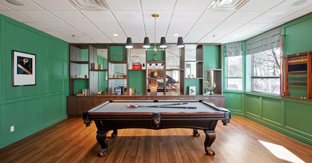 Billiards room in Chartwell Lakeshore