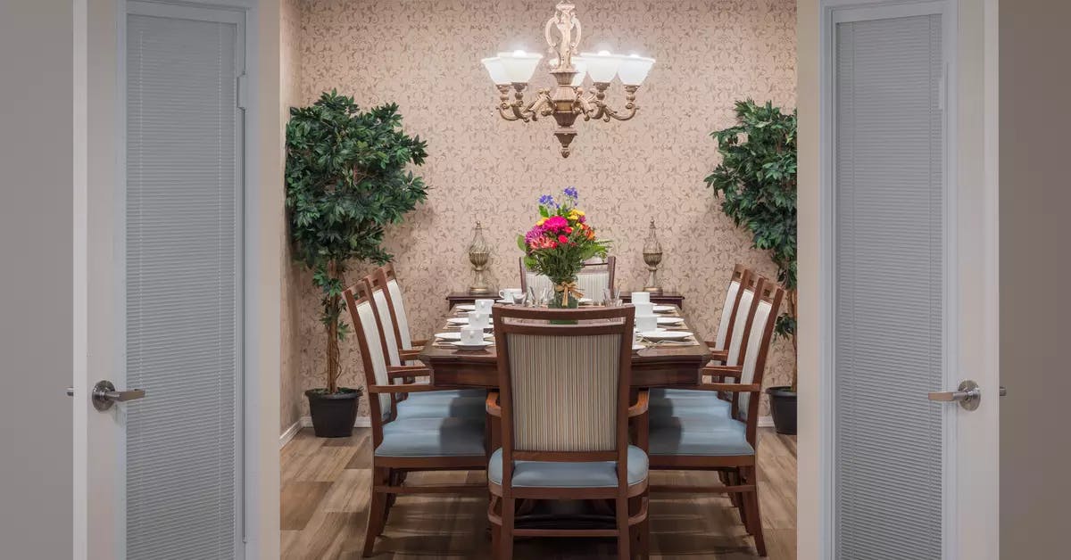 private dining room at chartwell hampton house retirement residence
