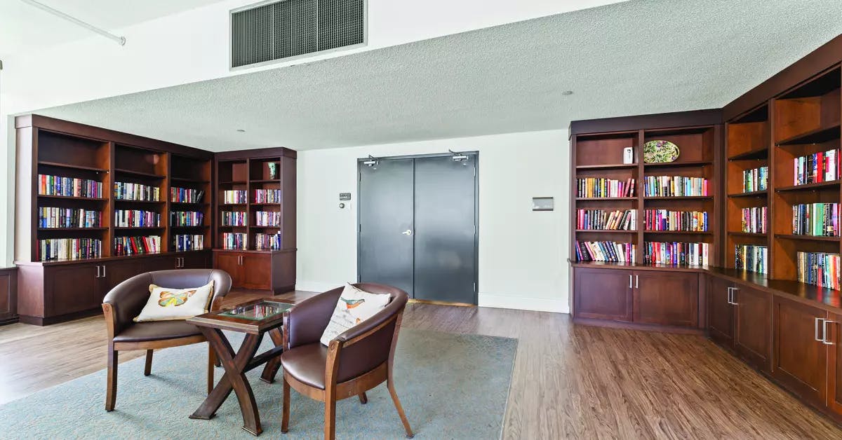 The Library of Chartwell Grenadier Retirement Residence 